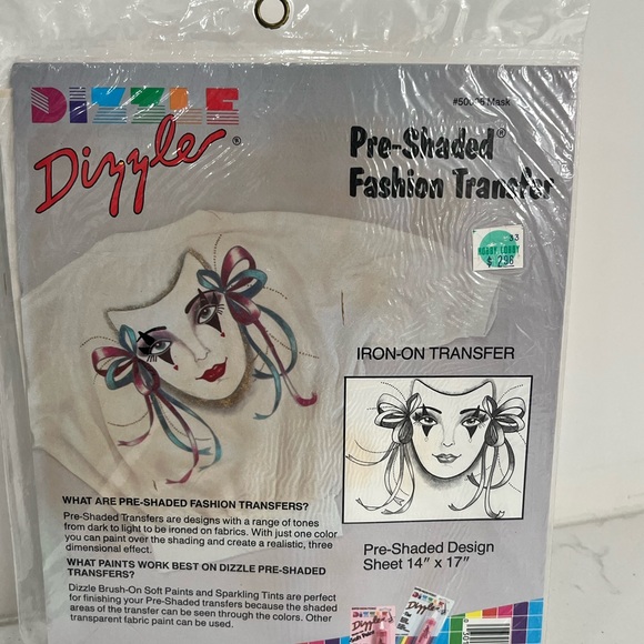 Dizzle Pre-Shaded Fashion Iron On Transfer 80s Mask Clown Vintage New - Picture 2 of 3